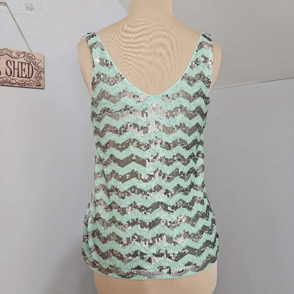 J. Crew‎ Mint Green Sequin Chevron Tank Top Sleeveless Scoop Neck Size M Casual